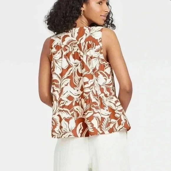A New Day Smocked Tank Top Rust Floral V-Neck Tie - Picture 2 of 5